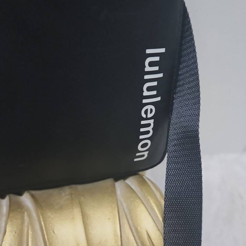 Lululemon Easy Access Crossbody Bag View 2